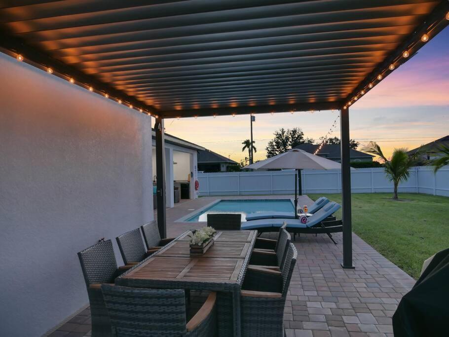 Casa Sevilla, Heated Pool, Sleeps 9, 4B3B كيب كورال المظهر الخارجي الصورة