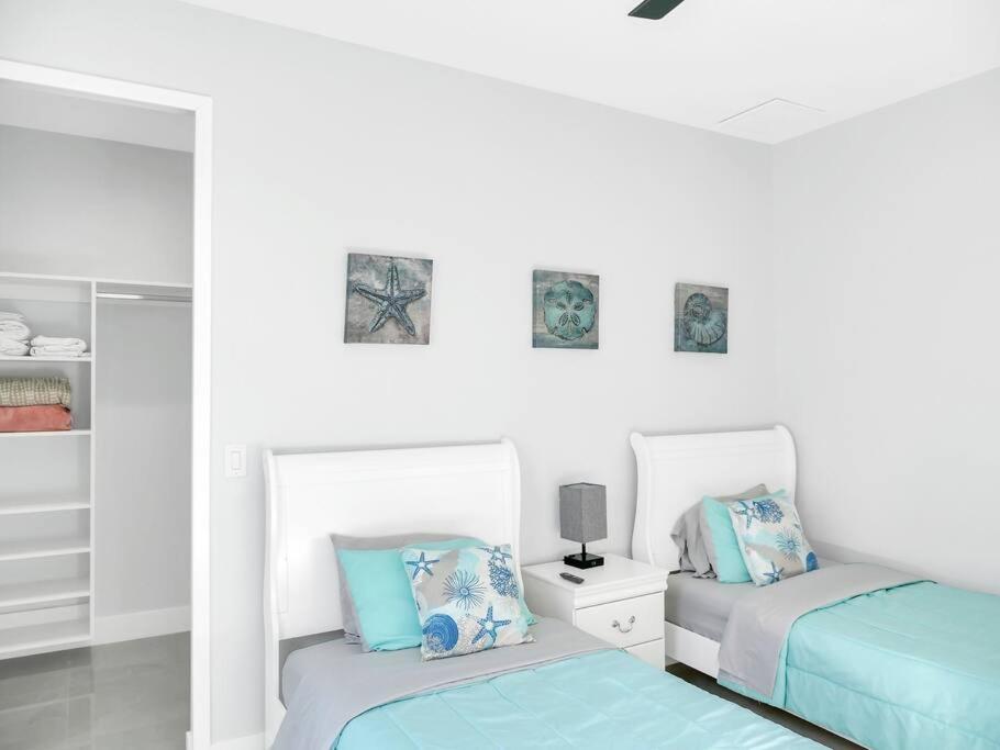 Casa Sevilla, Heated Pool, Sleeps 9, 4B3B كيب كورال المظهر الخارجي الصورة