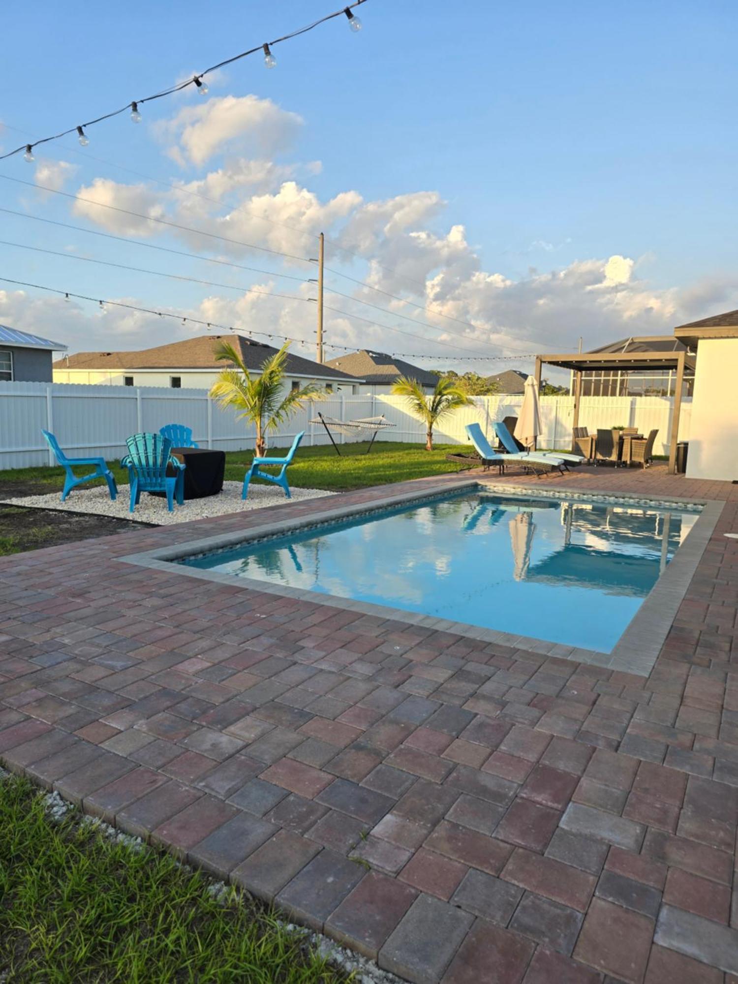 Casa Sevilla, Heated Pool, Sleeps 9, 4B3B كيب كورال المظهر الخارجي الصورة